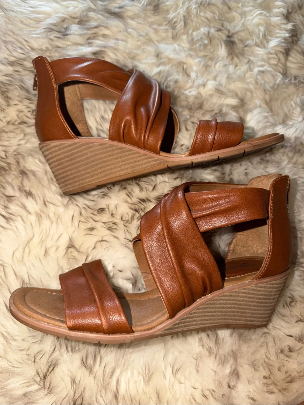 Eurosoft by Sofft Women's Ginnifer low wedge soft slip in dressy brown Sandals 9